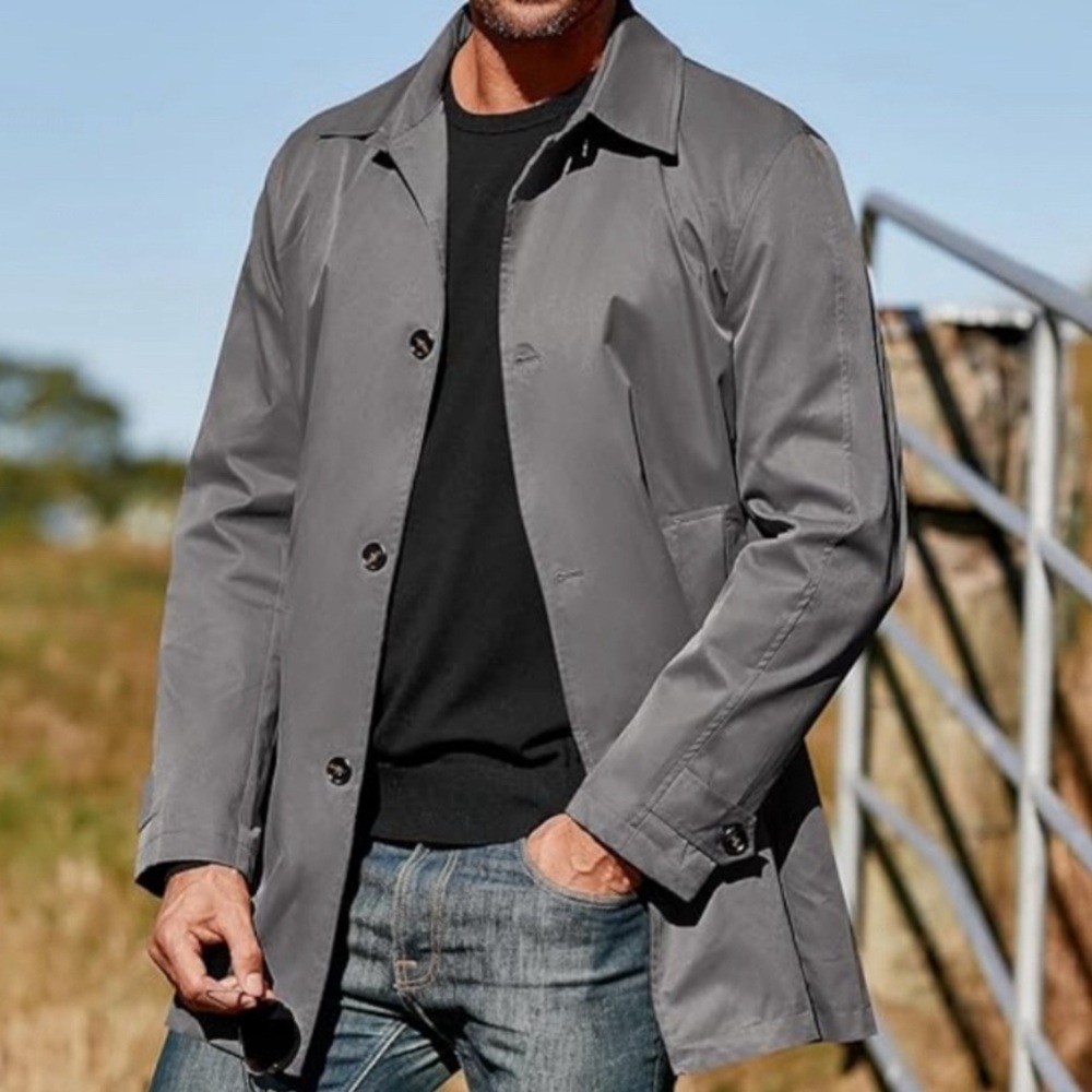 find. Men's Regular Fit Mac Coat